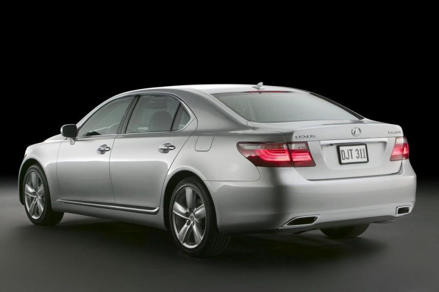 Lexus LS460 2006 года  (фото 189 из 200)